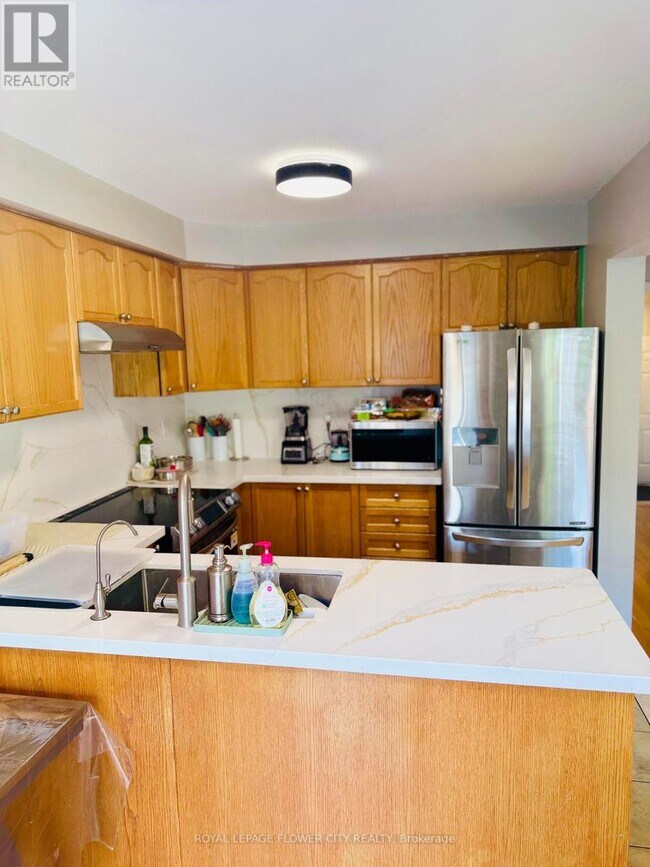 Photo du bâtiment - 6 Hollingsworth Cir