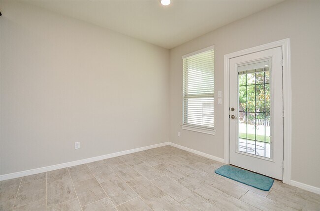 Foto del edificio - 24918 Meadowthorn Crest Ln