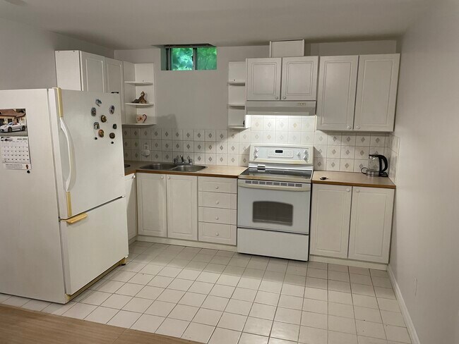 Building Photo - 60 Aristotle Dr