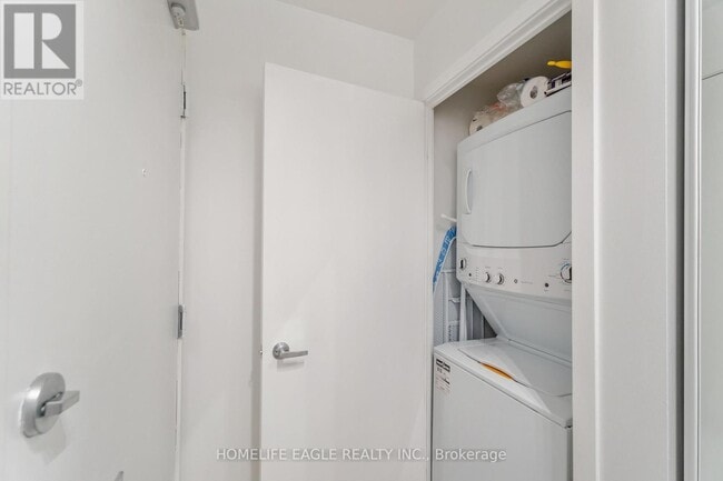 Building Photo - 18-218 Rean Dr