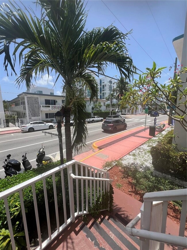 Building Photo - 7720 Harding Ave