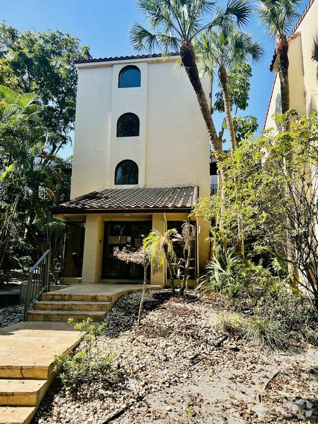 Building Photo - 6060 S Falls Cir Dr