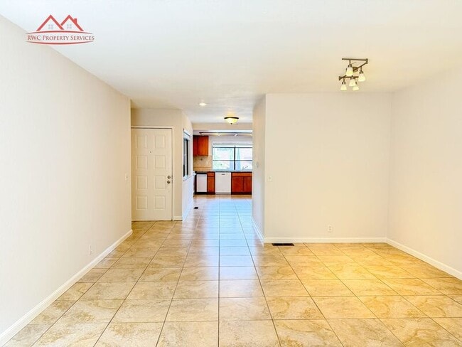Foto del edificio - 18207 Hillwood Ln