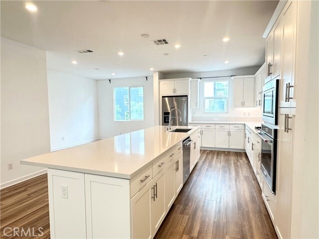 Building Photo - 126 Schick