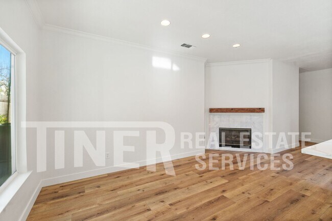 Building Photo - Amazing 4-bedroom home in Elk Grove