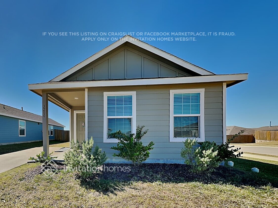 Foto principal - 3200 Crestone Dr