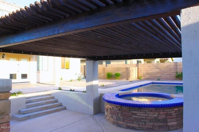 Building Photo - Balboa Court