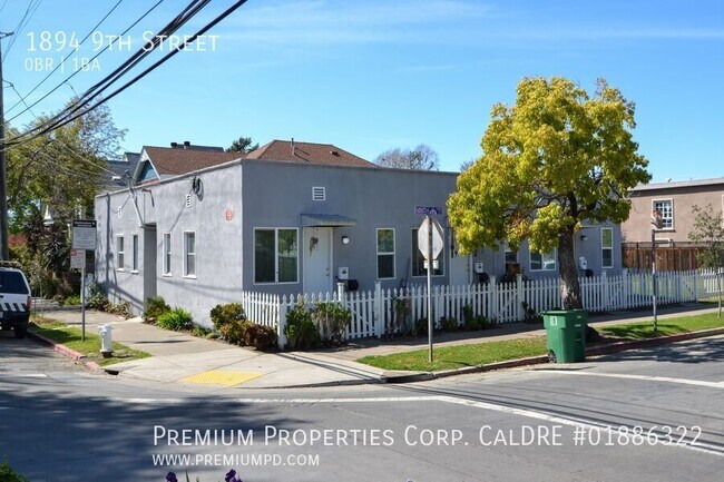 Photo - 1894 Ninth St House