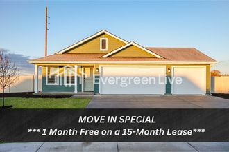 Building Photo - 323 Lightning Ave