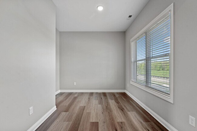 Foto del edificio - 122 Chickadee Trl