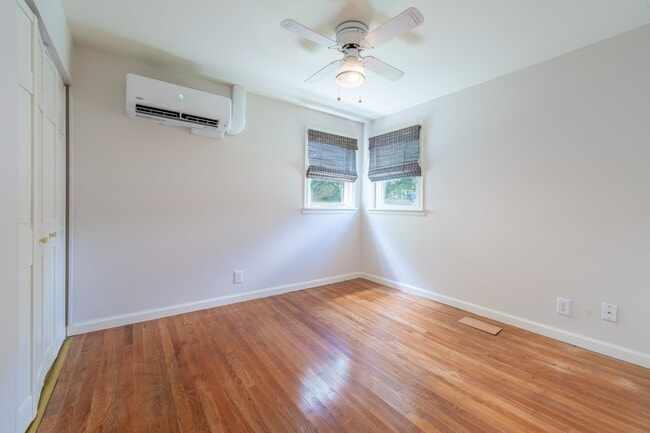 Foto del edificio - 2605 S Bryan St