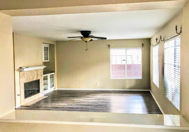 Expansive Family Room - 23 Via Pelayo