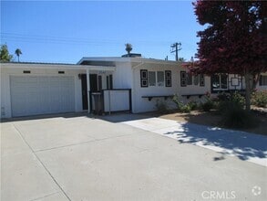 Building Photo - 26145 Cherry Hills Blvd