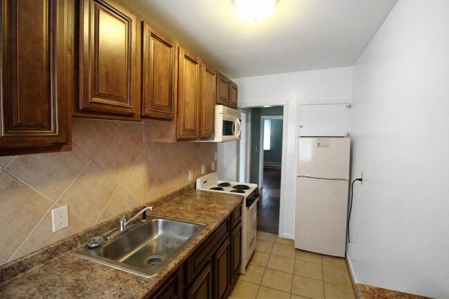 Foto del edificio - 4111 8th St