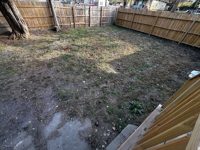 Foto del edificio - 2215 Lafayette St