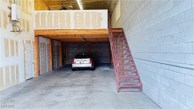 Building Photo - 1613 Carse Dr