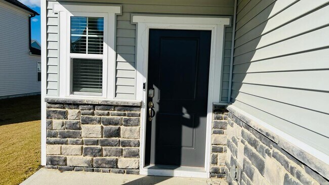 Building Photo - 2237 Bethpage Dr