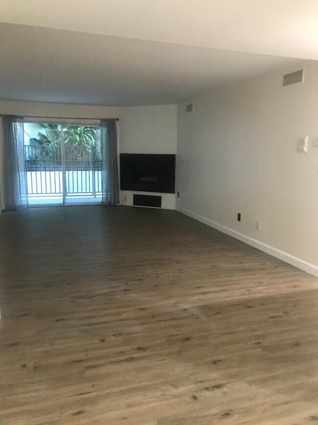 Foto del edificio - 1230 Horn Ave