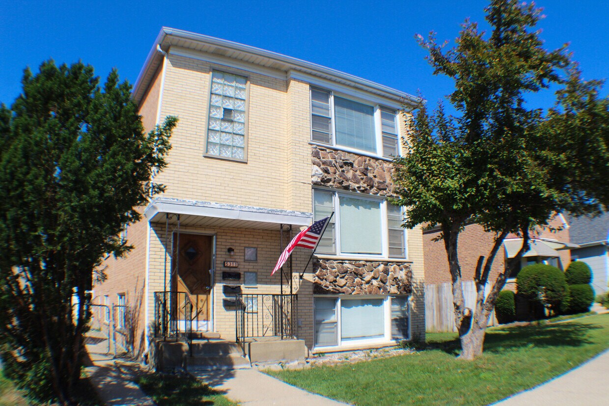 Primary Photo - 5311 N Northwest Hwy