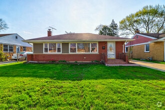 Building Photo - 25 N Mount Prospect Rd