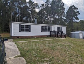 Building Photo - 624 Deer View