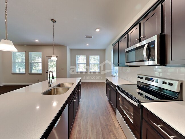 Building Photo - 6313 Emerald Hls Wy