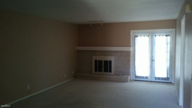 Building Photo - 5233 Nowata Rd