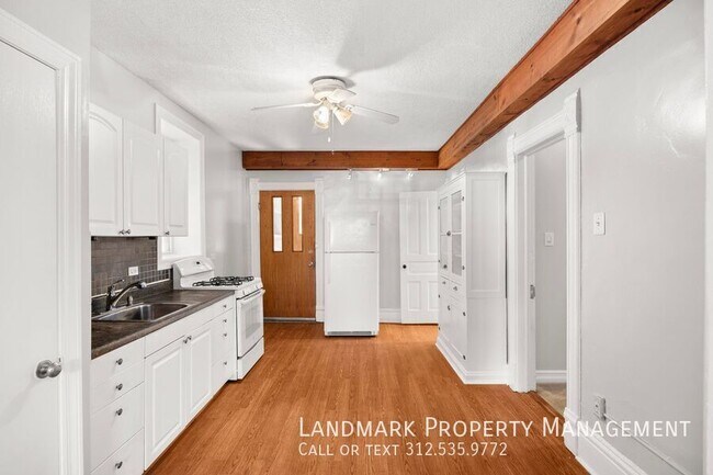 Foto del edificio - 1124 N Wolcott Ave