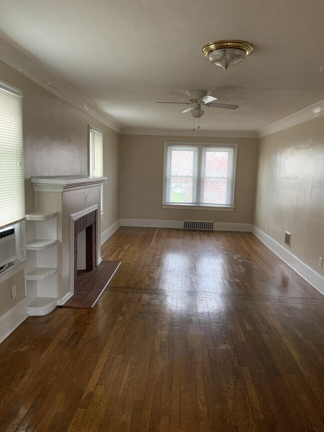 Building Photo - 512 Emmons Blvd