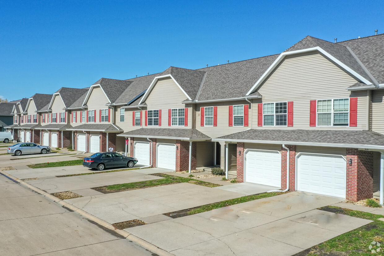 Primary Photo - Rock River Townhomes