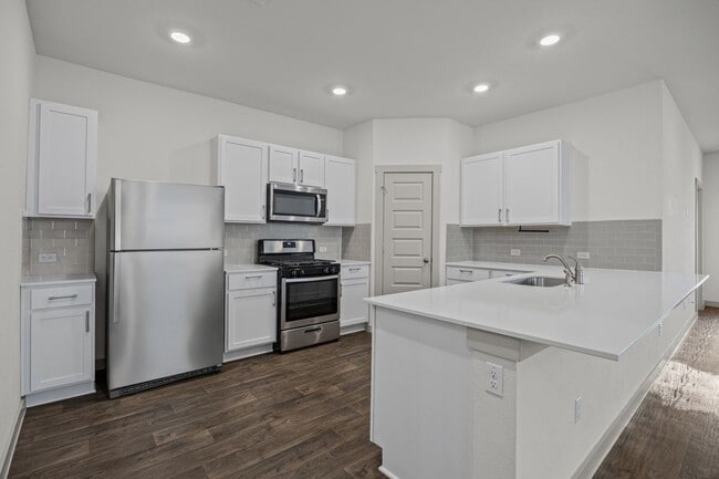Building Photo - 231 Lavaca River Ln