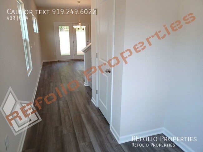 Foto del edificio - 2022 Built 4 Bedroom 2-Car Garage Home @ B...