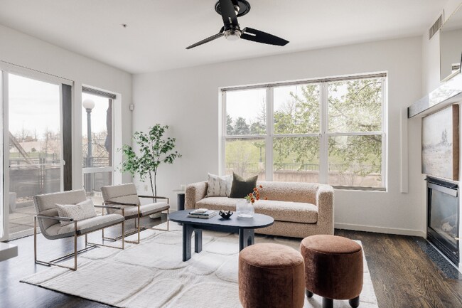 Foto del edificio - 1438 Little Raven St