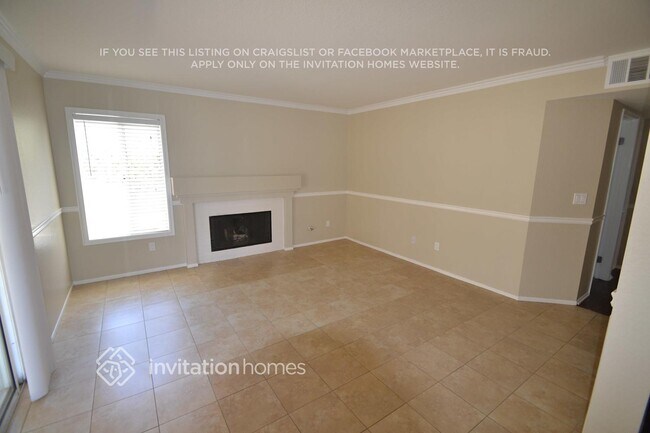 Building Photo - 3120 Crowne Dr