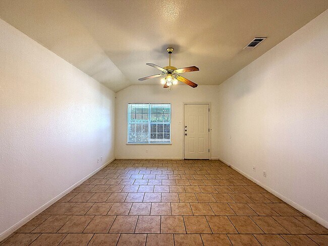 Foto del edificio - 1304 Cinch Dr