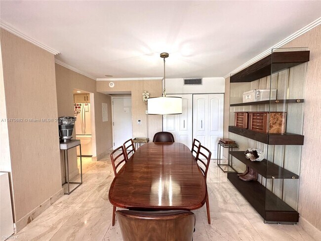 Foto del edificio - 3 br, 3 bath House - 20355 NE 34th Ct Apt 227