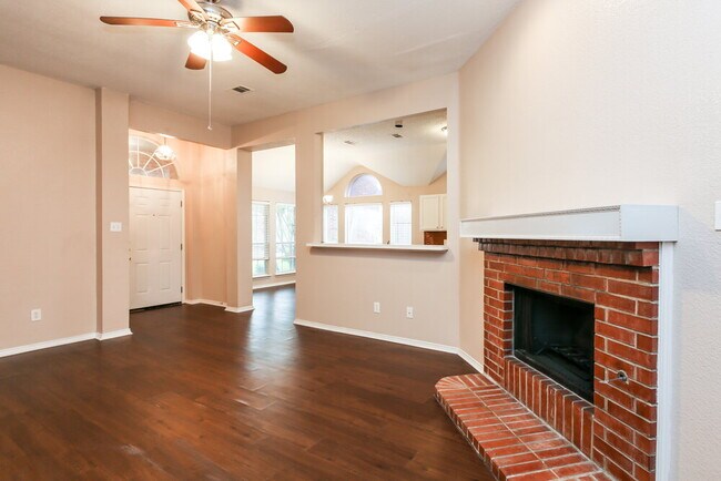 Building Photo - 3309 Cool Springs Cir