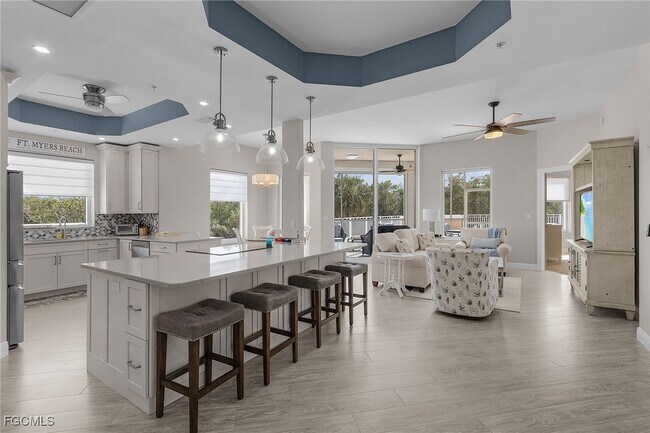 Foto del edificio - 4182 Bay Beach Ln