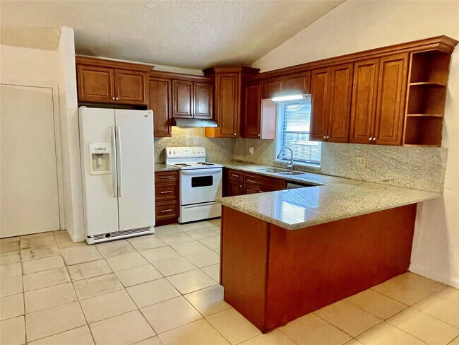 Foto del edificio - 9133 NW 48th St