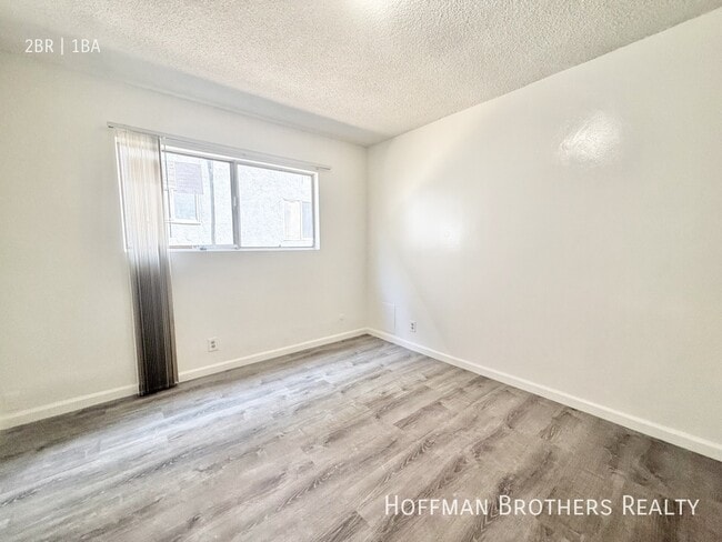 Building Photo - 4702 W 17th St