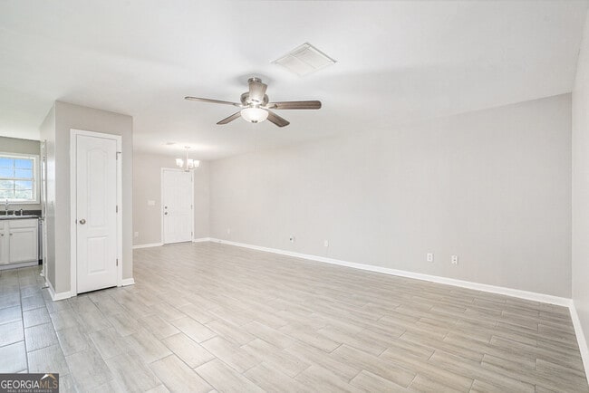 Building Photo - 6515 Snow Bird Ln