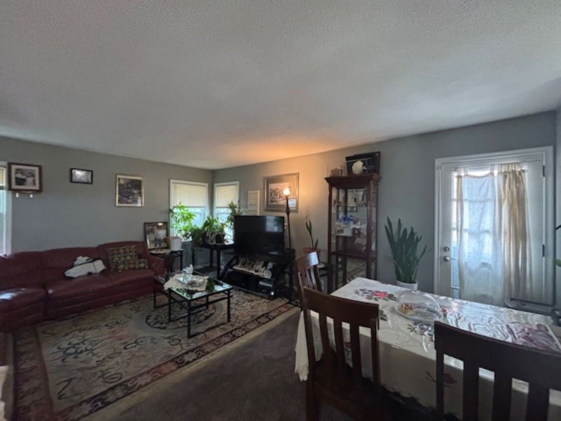 Primary Photo - 5000 Vincent Ave S