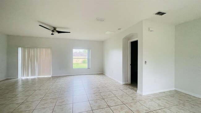 Building Photo - 4044 Marina Isle Dr