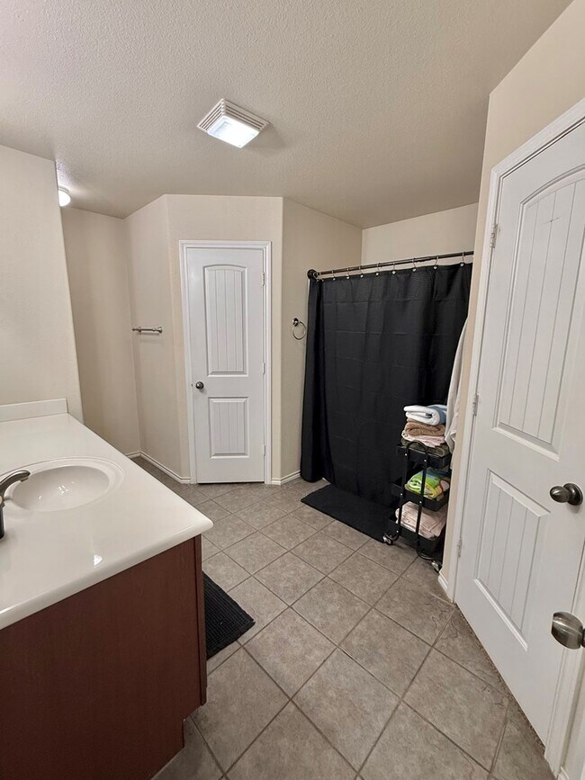 Foto del edificio - 420 E 98th St