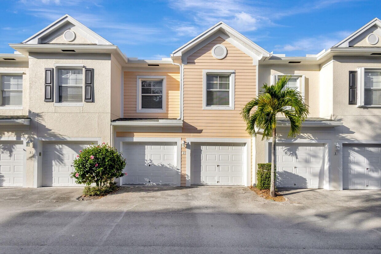 Foto principal - 826 Dakota Dr