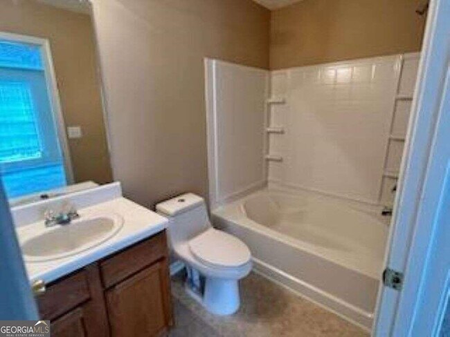 Building Photo - 3020 Waldrop Cir