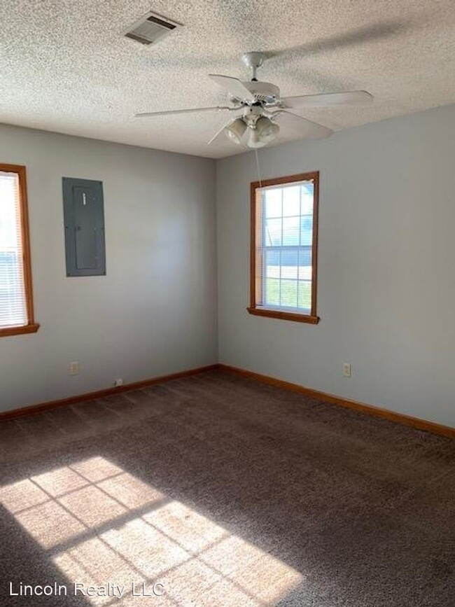 Foto del edificio - 2 br, 1 bath House - 33 S 7th Street