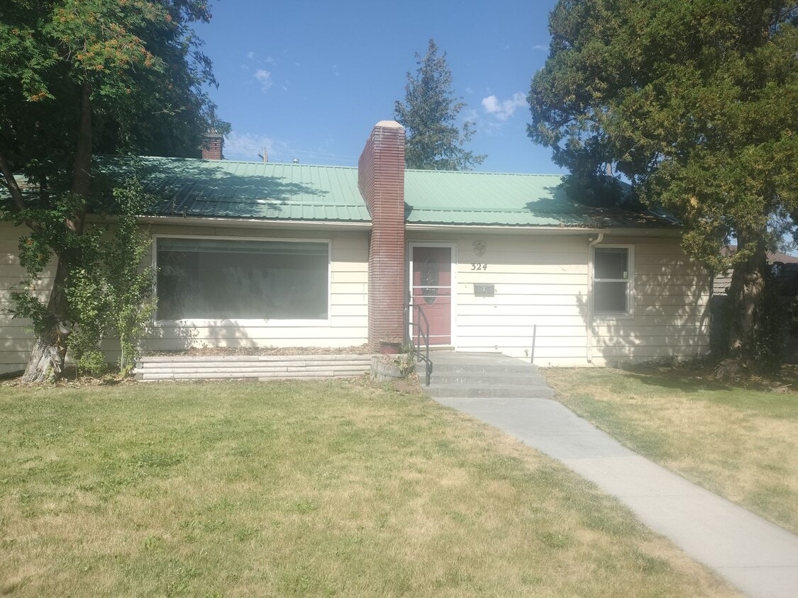 Foto del edificio - Darling 2 bed 1 bath house close to BYU-Idaho