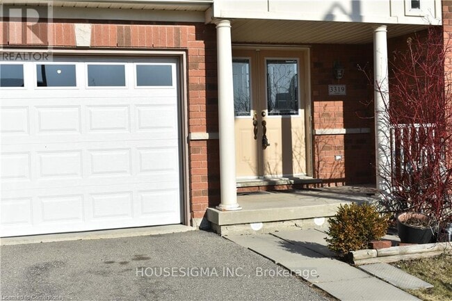 Building Photo - 3319 Mikalda Rd
