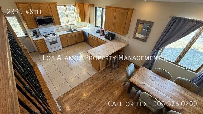 Foto del edificio - 2399 48th-